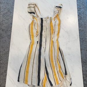 BEACH RIOT romper💛🤍🤎